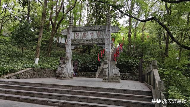 汉江之畔襄阳城，半城烟火半城诗，秋季自驾行D3