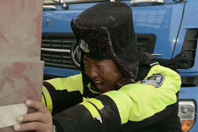 “此生必驾318”？先敬这群“与风雪掰手腕”的人！