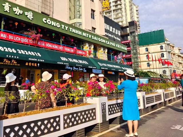 广西东兴：从“过境游”到“深度游”