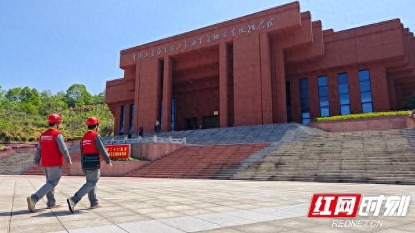 国网张家界供电公司：共产党员服务队假期护航红色旅游