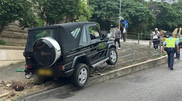 知名导演陈可辛突发车祸！现场画面曝光