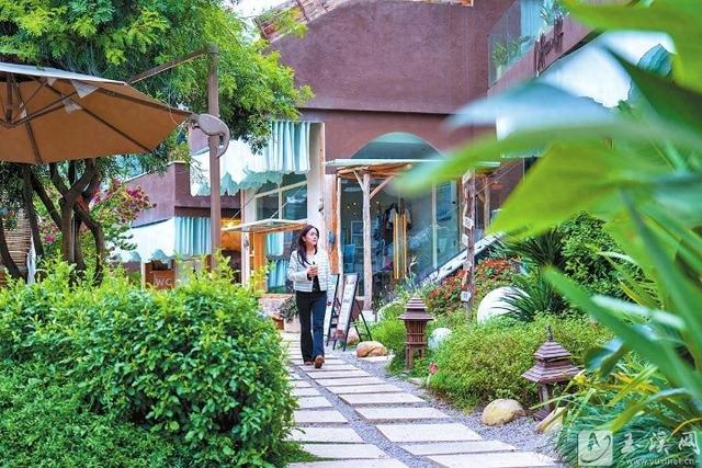 抚仙湖畔体验旅游旅居“慢生活”