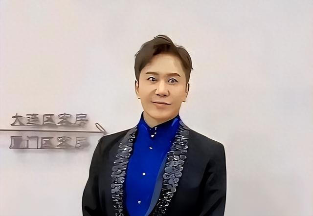 他8次上春晚，作死被捕入狱	，如今56岁无人问津，沦落到四处走穴