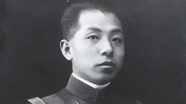 蒋介石临终前，道出了囚禁张学良54年的原因，宋美龄听后潸然泪下