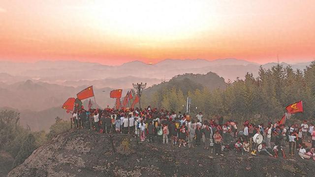 连城破解停车难，既便民又暖游客心