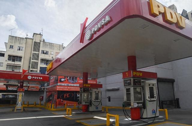 明抢5000万桶石油后，特朗普转头才发现：中国连一桶都不肯买了