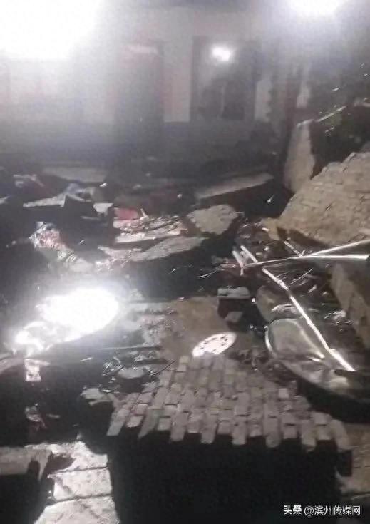 云南昭通一村民家办丧事时围墙倒塌，致前来吊唁的6人身亡，年纪最小的25岁、最大的60岁，多方回应