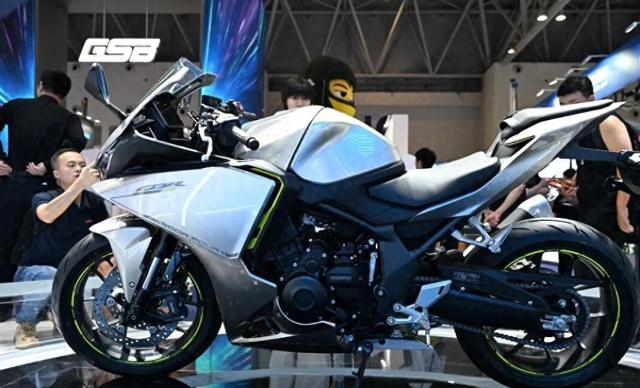 国产四缸时代来临？ 本田CBR500R参数全解析