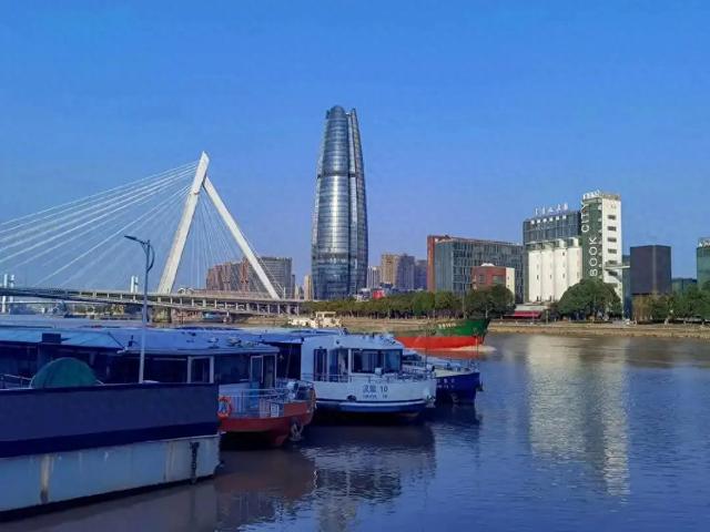 五个计划单列城市，为什么历史最悠久经济发达的宁波存在感最低？