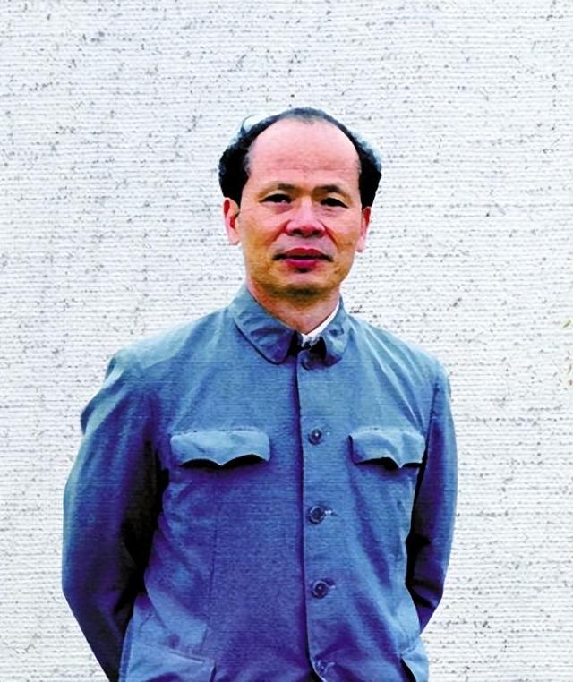原广东省委第一书记，60岁官至副国级，临终嘱咐：别告诉百岁母亲