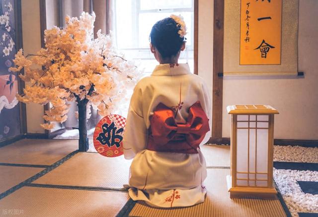 去了一趟日本才发现，原来在日本人眼里，中国人是这样的形象