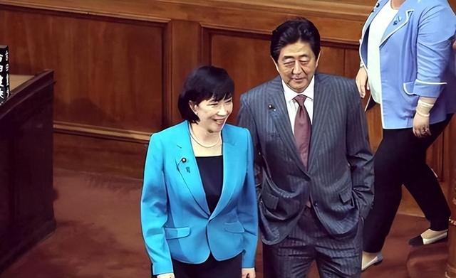 中俄联手锁喉，日本慌求美国递武器	，中方：敢援日连美一起收拾