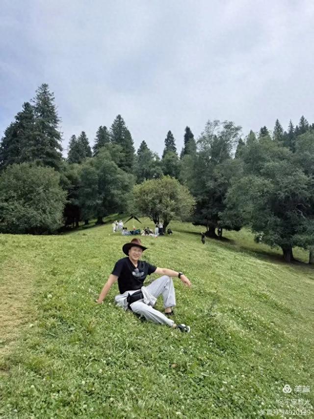 跨越天山的壮美风光