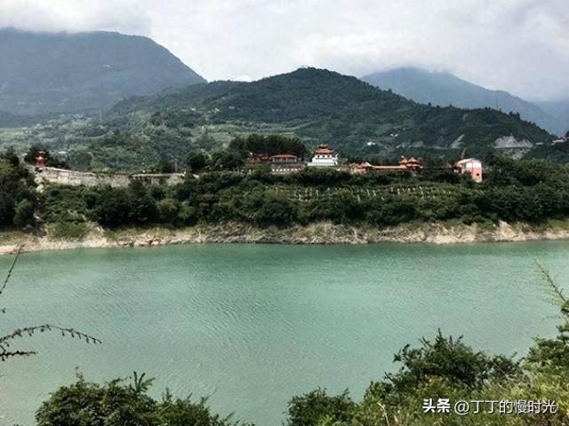 到雅安宝兴避暑，不同的风景带给我不同的感悟
