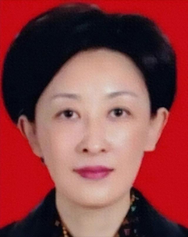 再揪出来一个大贪，金额高达9.7亿	，首富妻子郝斌跨境逃亡失败