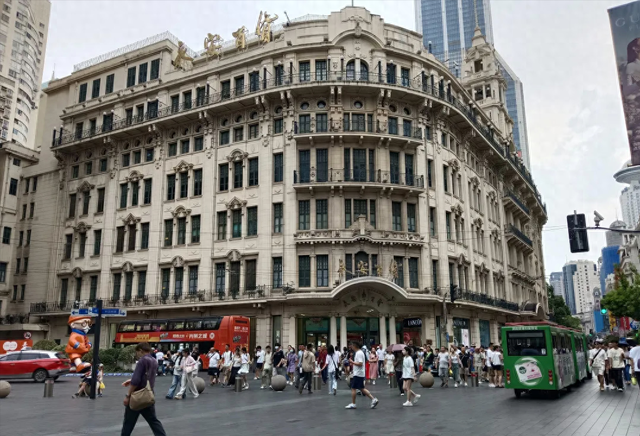 实地探访上海南京路上的永安百货，从历史走进了现实！