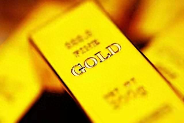 明天黄金肯定涨，不涨的话给大家表演倒立吃面。