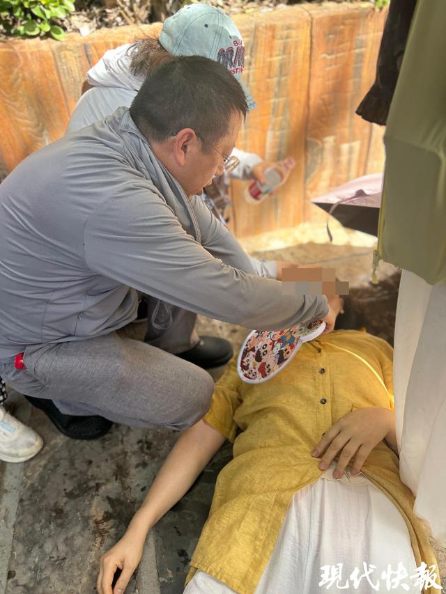 “仪征好人”在黄石旅游，救了中暑的常州游客
