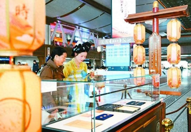 进站即“穿越”！西安站将盛唐十二坊“搬”进候车厅