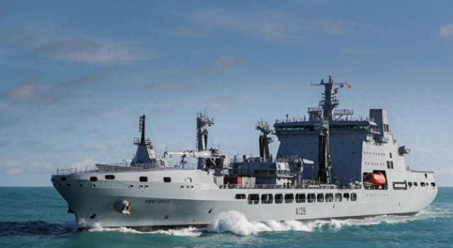 英国补给舰不敢过红海，屈辱绕路不得不忍