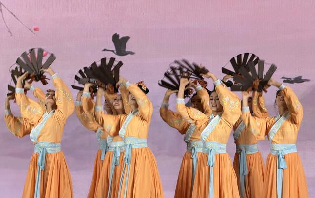 外国网红“豫”见河南，解锁中原隐藏副本！