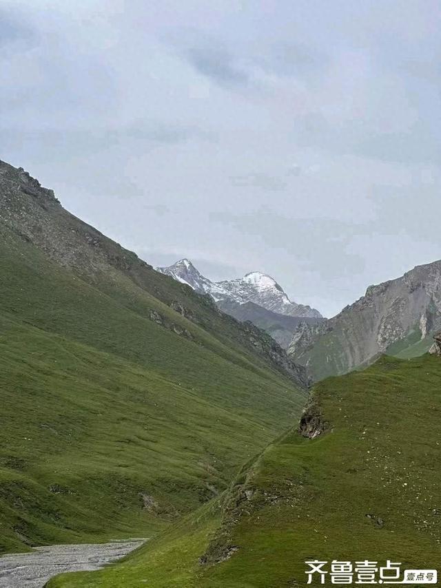 穿越连接新疆南北的独库公路