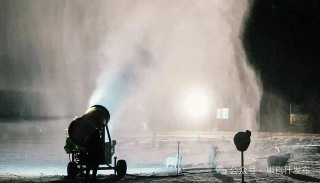 全力造雪！冰雪乐园月底开放！