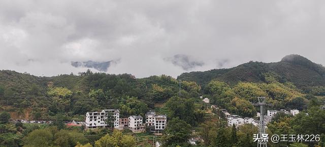 又游览了一个5A级景区——婺源篁岭村