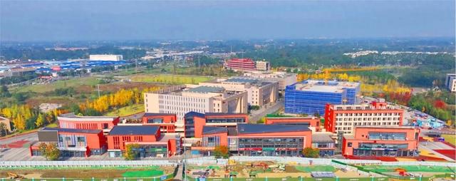 成都影视城从“建起来”到“强起来”的产业跃迁