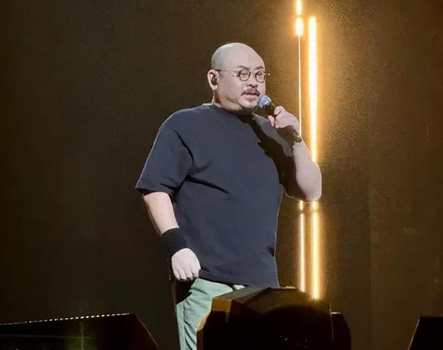 十年版权恩怨，两人在音乐领域大打出手，如今的下场怪不了别人