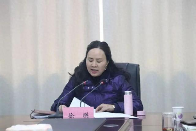 徐瑛，4次由私营企业主自带食材和厨师到家中为其烹饪菜肴