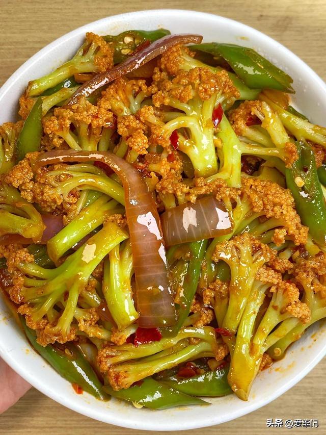钾是土豆10倍！秋天使劲吃，不放肉也鲜美，补足力气，腿脚更有劲