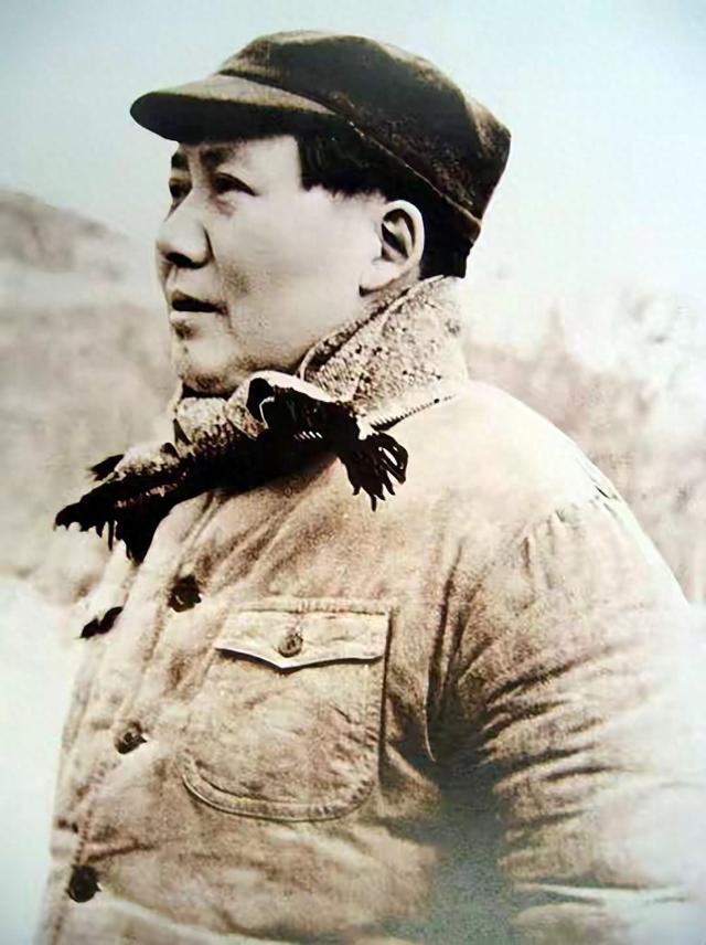 毛泽东3篇“初中文”火了！90年前写的，今天照样解决大问题！