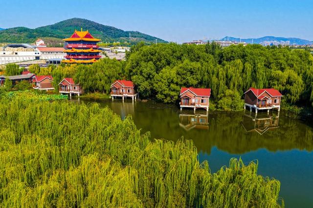 深秋泰安陡山河