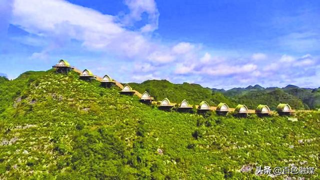 乐业：天坑地洞纳凉韵