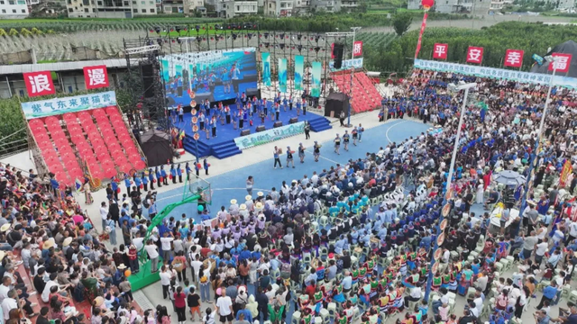 游客往哪走，产业往哪干，紫云跟着旅游线路“种”特色