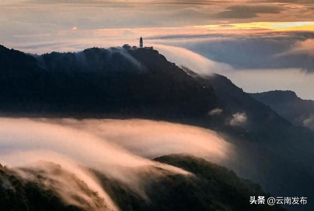 人民教师可免门票畅游云南鸡足山