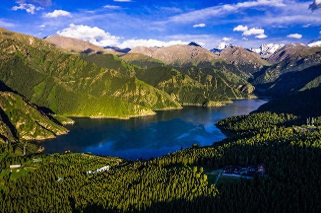 和老伴去新疆阜康住了一个月，我实话实说：跟网上说的不太一样～