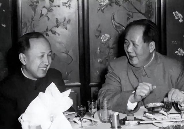 钱老临终前	，为何手抖也要写下12字遗言？竟全是对毛主席的认可！