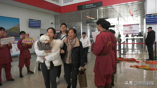 沪安天路贯通 上海市民首航团邂逅古都安阳