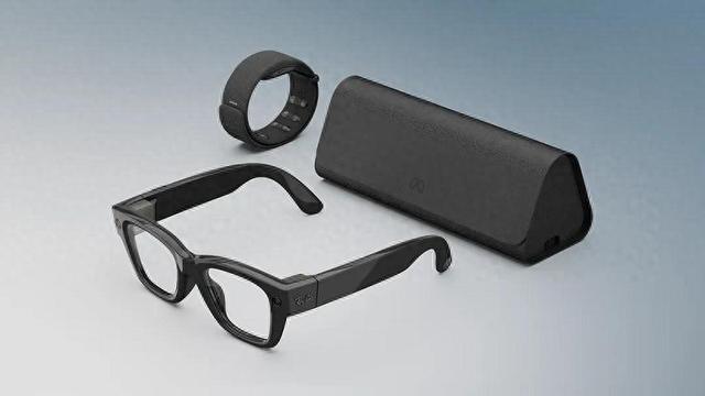 Meta Ray-Ban Display智能眼镜发售两日即售罄，官方启动补货并计划翻倍门店数量