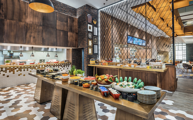 雅阁酒店集团｜新疆伊犁雅阁欢聚酒店，丝路新驿站的时尚蜕变