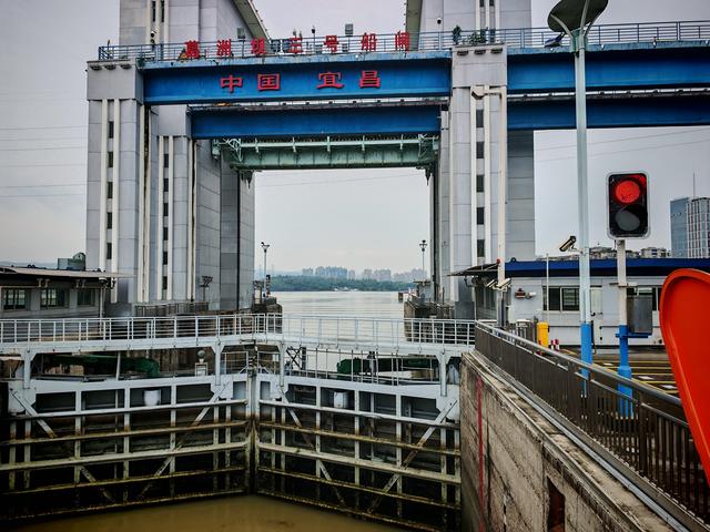 在三峡的壮阔与柔情中，寻一场治愈之旅