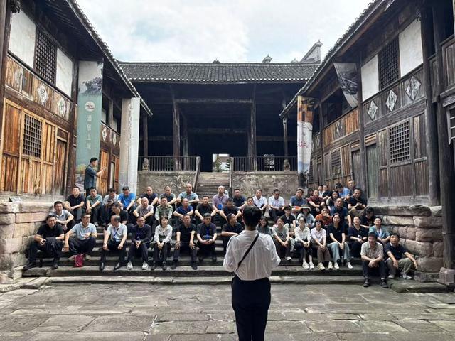 新华全媒头条·新时代中国调研行之文化中华｜守护精神之魂——从贵州看红色文化焕发新的时代光芒（1）