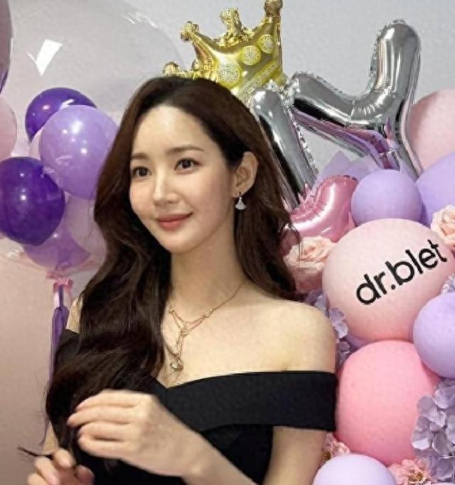 韩国女孩名字大全洋气（Jisoo意外跌出前五韩国最美女艺人TOP10冠军人选被赞实至名归）