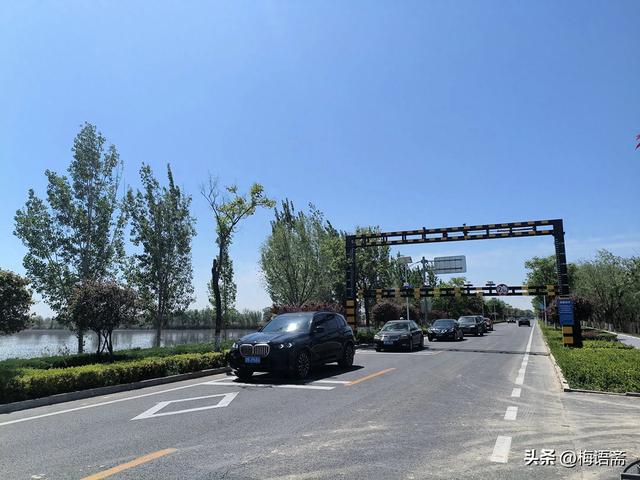 衡水湖中湖大道限高2.5米，超高车辆注意绕行