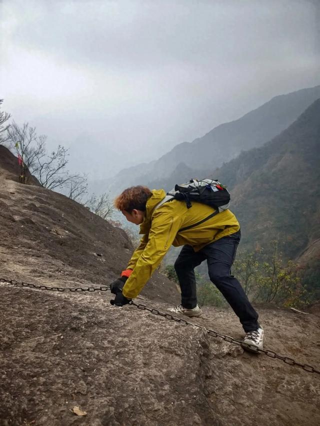 不逼自己一把，都不知道自己原来这么优秀——呼狗崖徒步