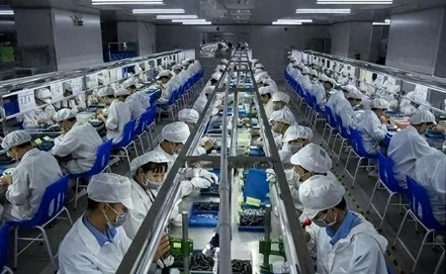 逃离印度！小米大量裁员背后：印度已成死局，555亿罚款只是开始