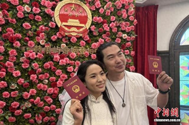 （活力中国调研行）从一纸婚书到一串消费链 “甜蜜经济”再添新温