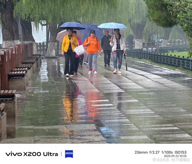 雨中游，我在记录
